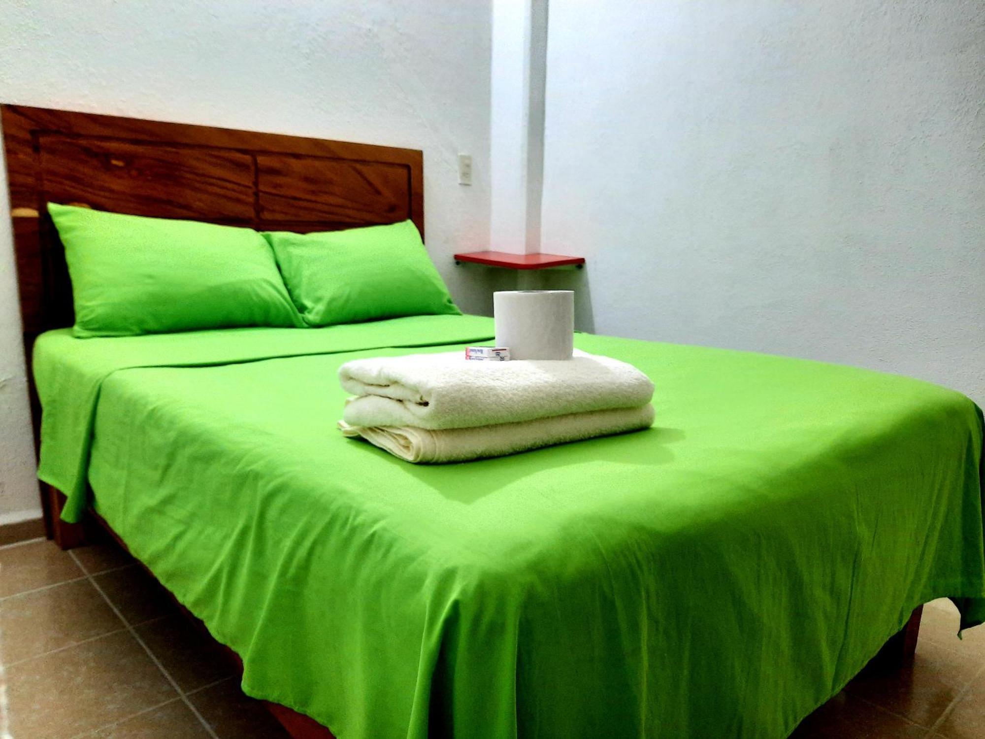 Cataviento Hotel Tecoanapa 外观 照片